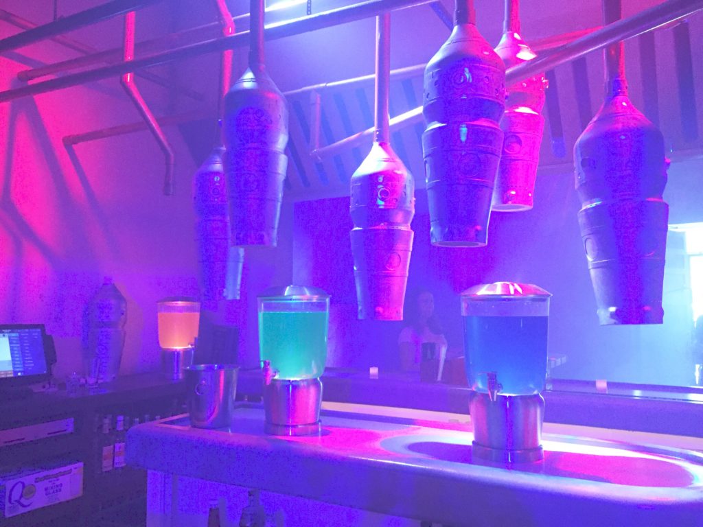 scum and villainy cantina